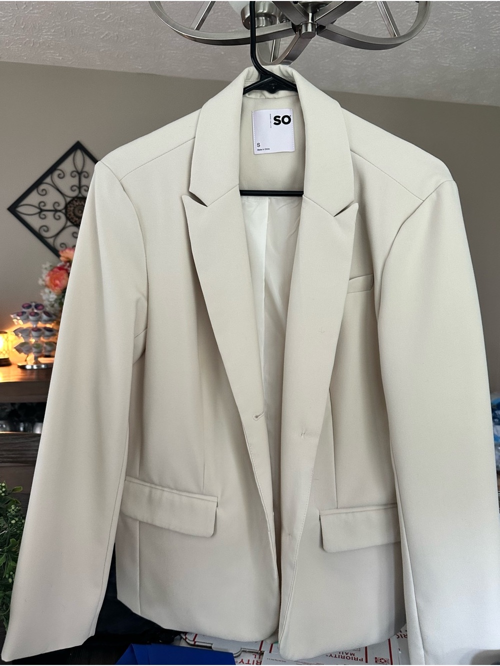 SO Cream Blazer - Picture 1 of 3
